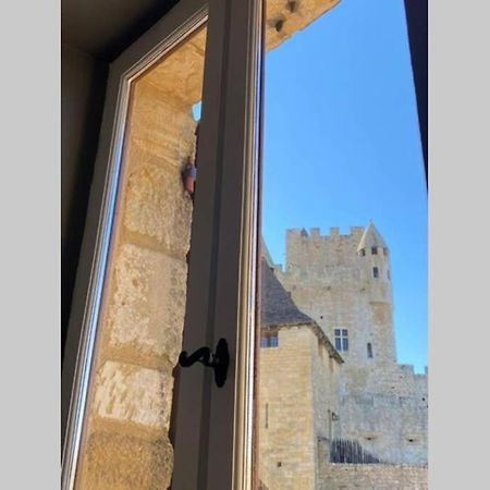 La Croquante Face Au Chateau 베이냑 에 카즈낙 외부 사진